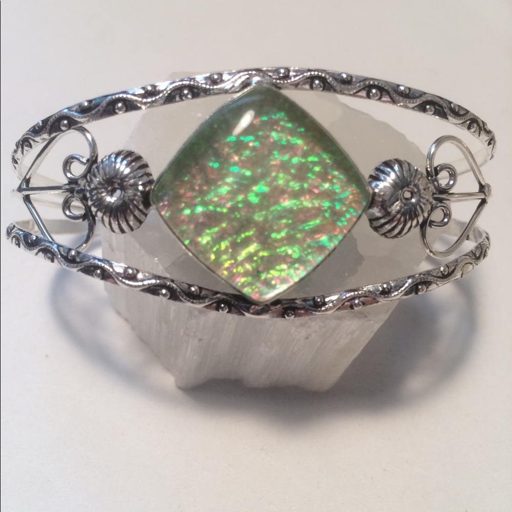 AUSTRALIAN TRIPLET OPAL CUFF BRACELET
